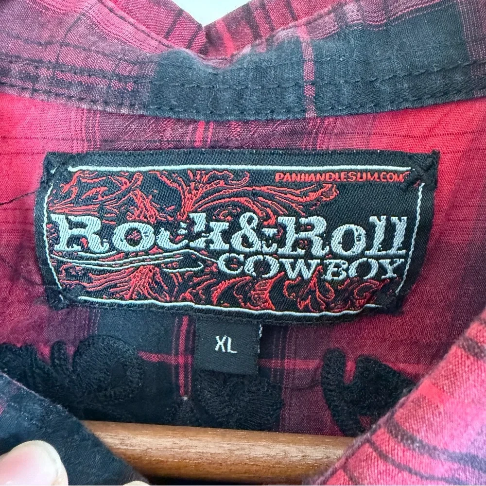 Rock & Roll Cowboy Men XL Red Plaid‎ Long Sleeved Button Down Shirt Embroidered